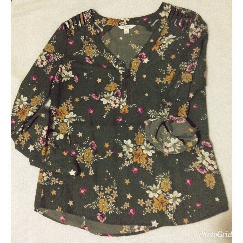 Womens Candies sz Small Shoulder Cutout Top